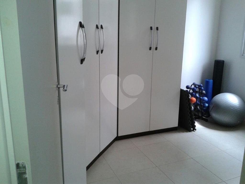 Condomínio de apartamentos à venda na Água Fria