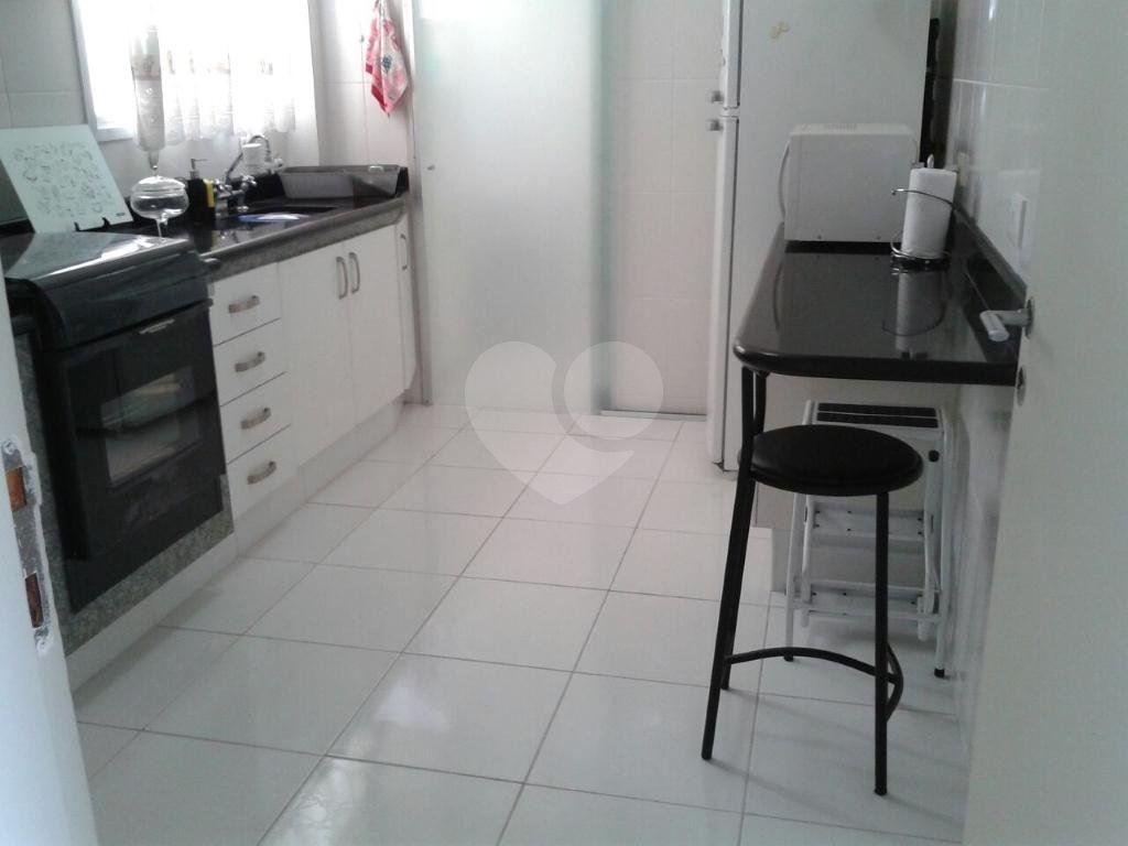 Condomínio de apartamentos à venda na Água Fria