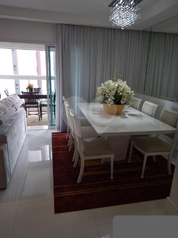 Apartamento à venda em Santana, bairro nobre da Zona Norte.