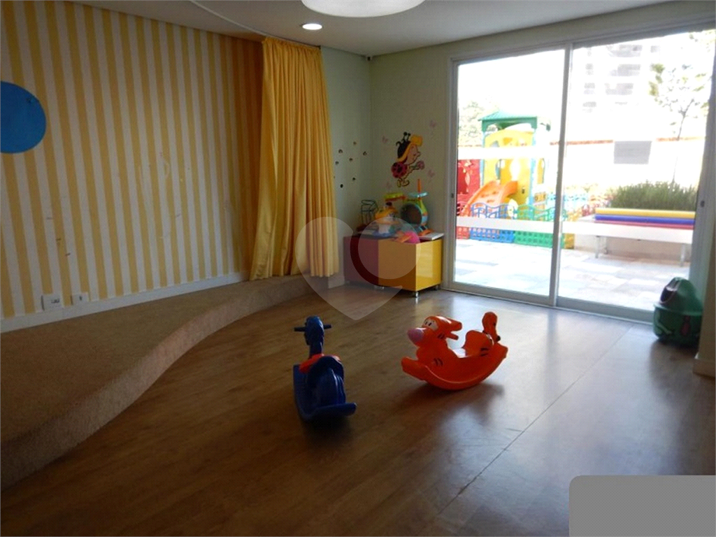 Apartamento à venda em Santana, bairro nobre da Zona Norte.