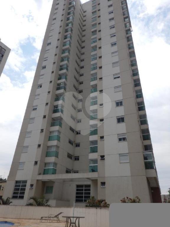Apartamento à venda em Santana, bairro nobre da Zona Norte.
