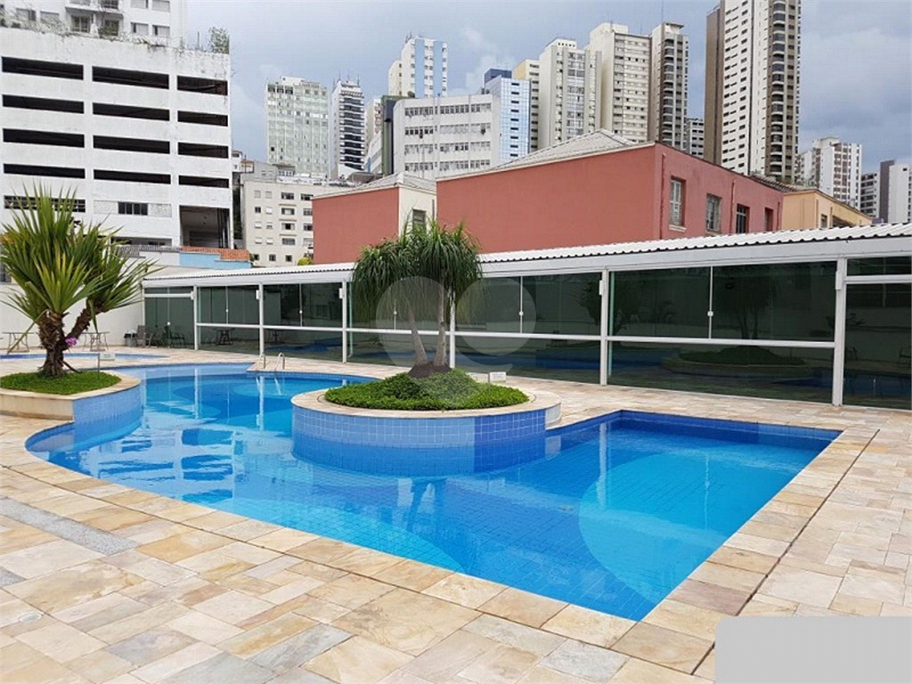 Apartamento à venda em Santana, bairro nobre da Zona Norte.