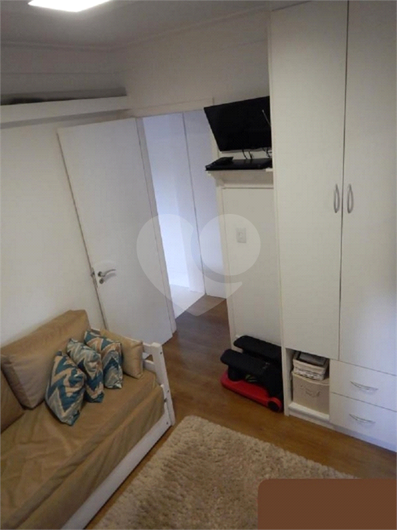 Apartamento à venda em Santana, bairro nobre da Zona Norte.