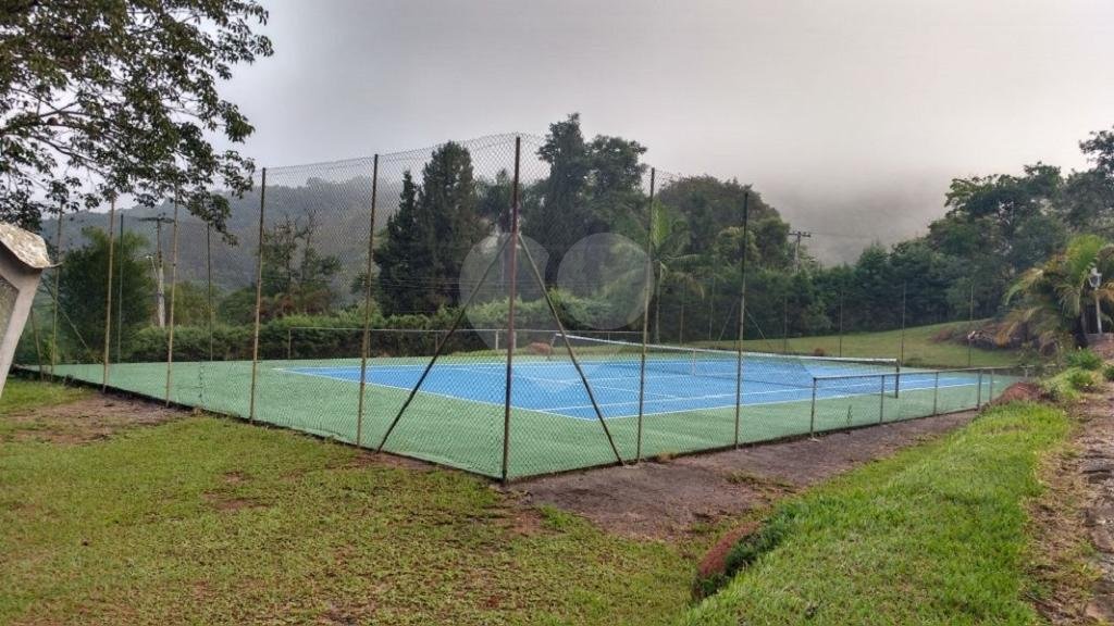 Sitio à venda para relaxar pertinho da capital