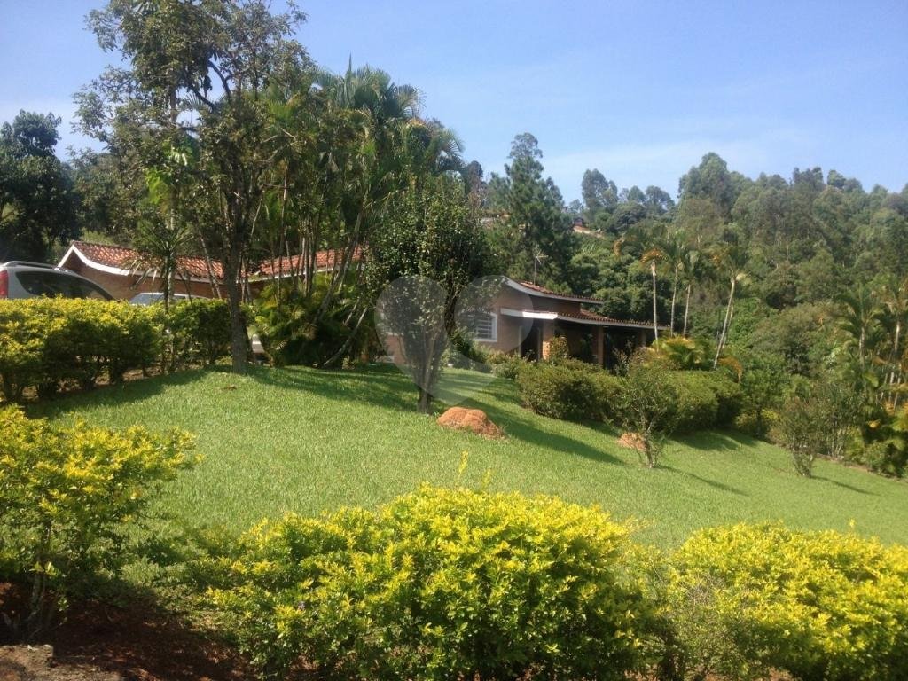 Sitio à venda para relaxar pertinho da capital