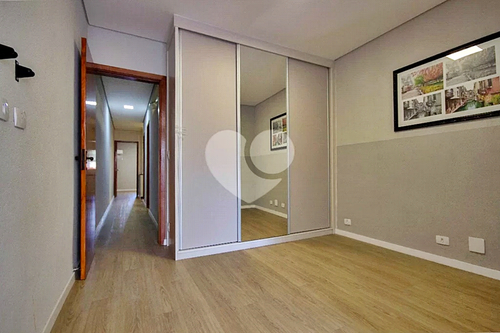 Casa à venda com 3 quartos, 249m² - Foto 14