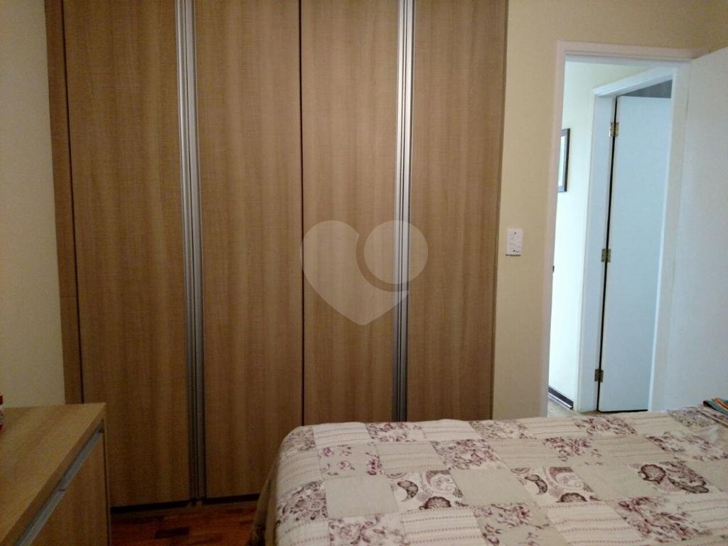 Próximo metrô, 3 dormitórios, impecável. Ar condicionado.
