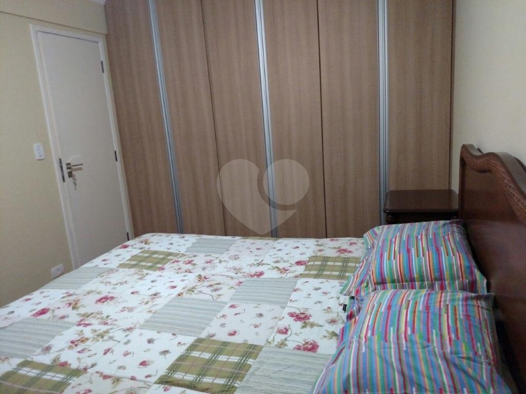 Próximo metrô, 3 dormitórios, impecável. Ar condicionado.