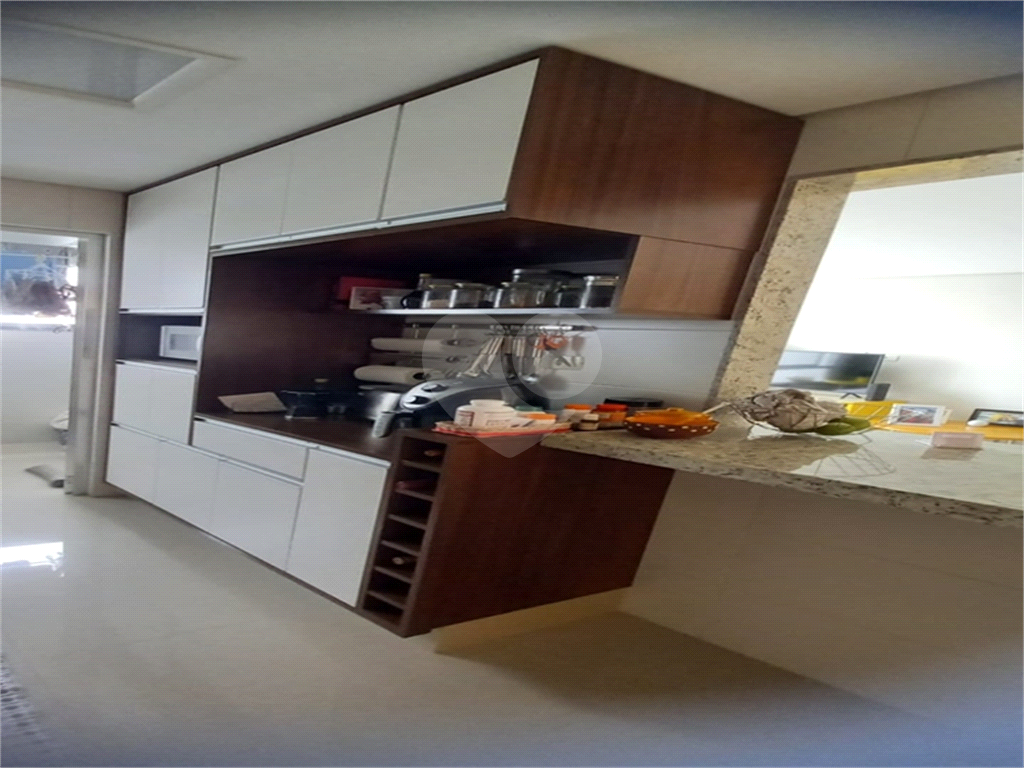 Apartamento à venda com 1 quarto, 50m² - Foto 19