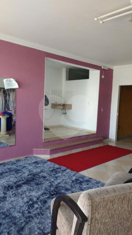 Prédio comercial para locação na Vila Gustavo