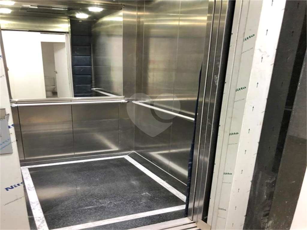 Prédio comercial em Santana para venda e locação - SP