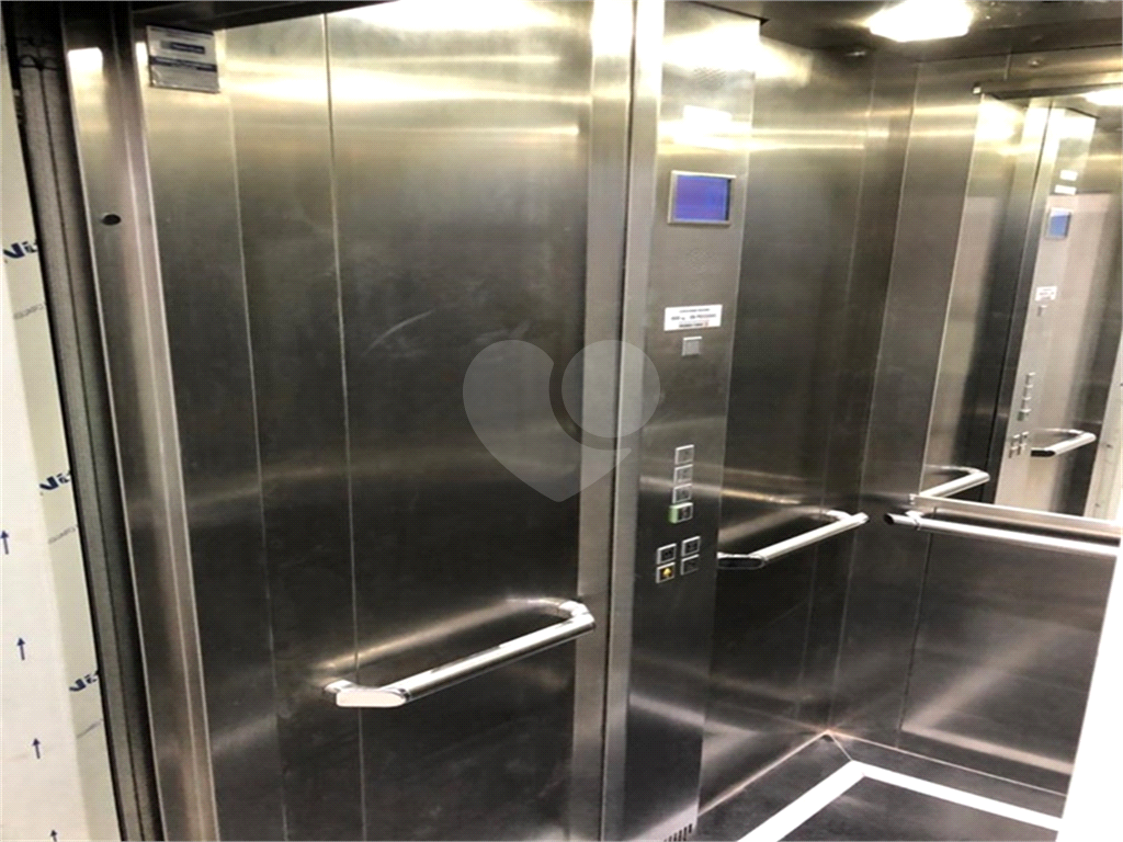 Prédio comercial em Santana para venda e locação - SP