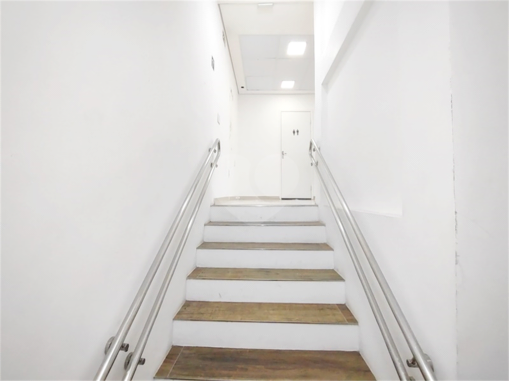 Prédio comercial em Santana para venda e locação - SP