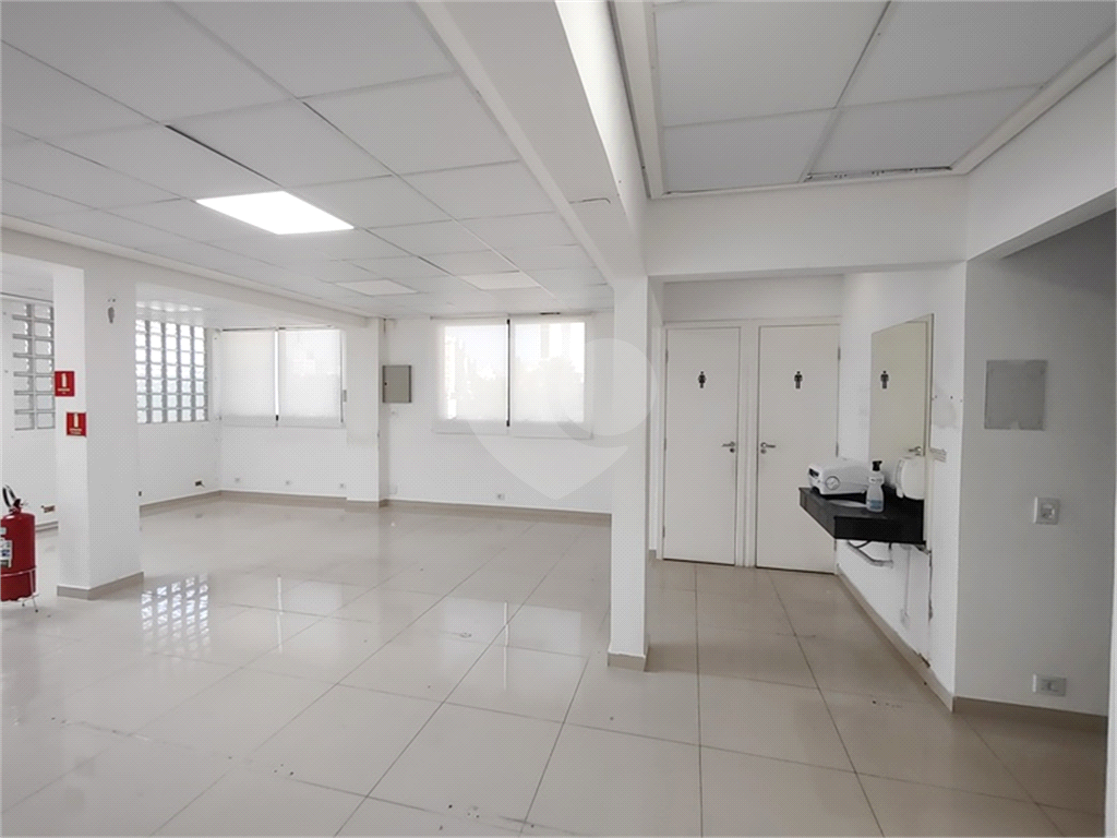 Prédio comercial em Santana para venda e locação - SP