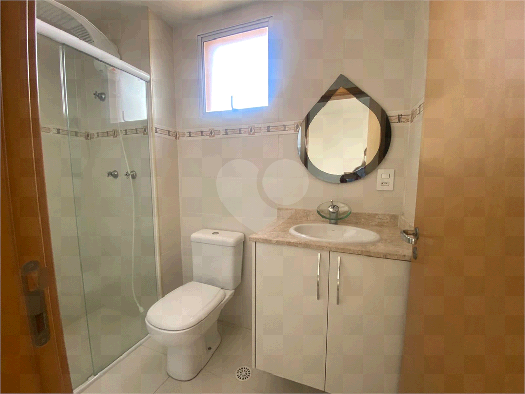 Apartamento à venda no bairro de Santa Teresinha