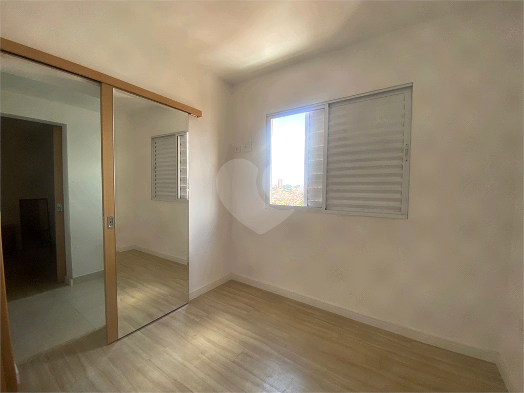 Apartamento à venda no bairro de Santa Teresinha