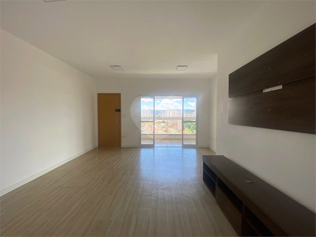 Apartamento à venda no bairro de Santa Teresinha