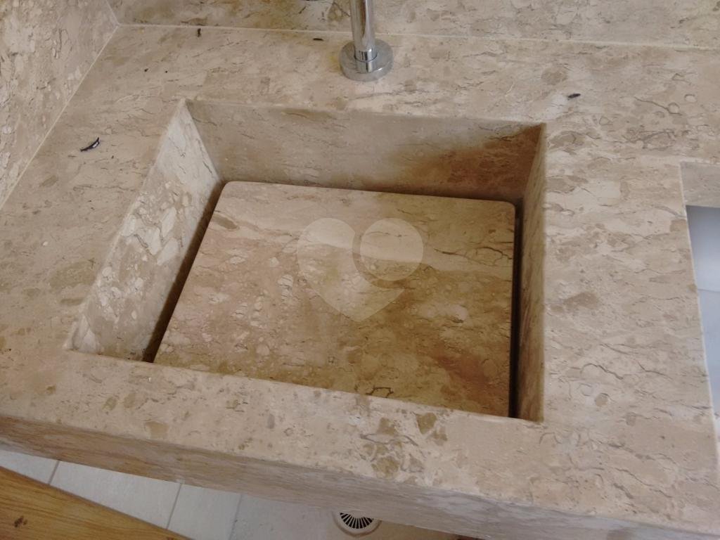 Belo apartamento novo com armários e acabamento moderno!