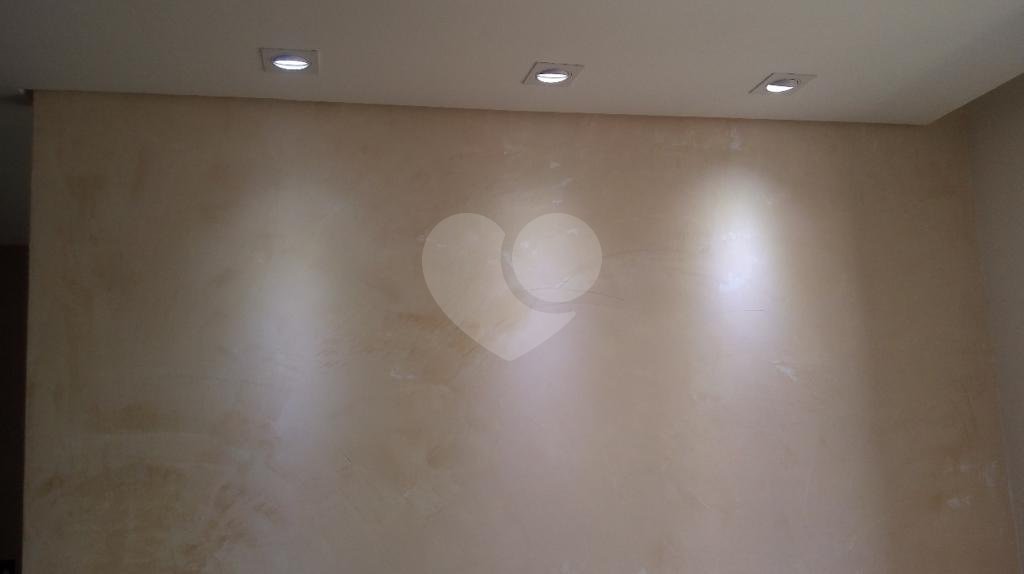 Belo apartamento novo com armários e acabamento moderno!