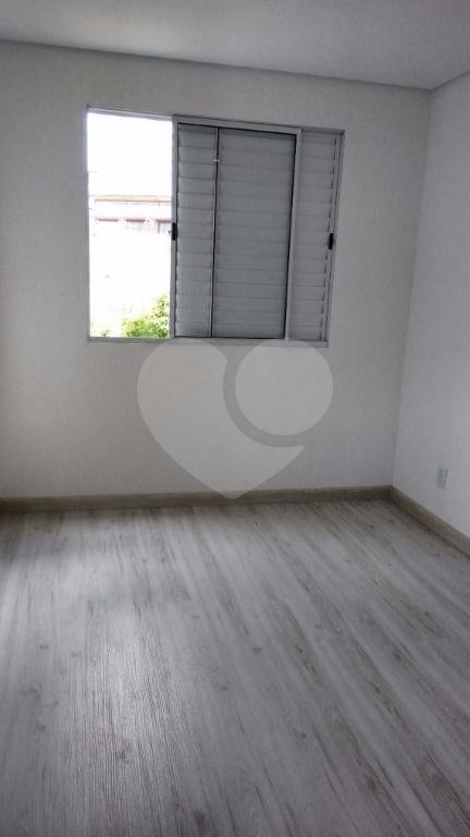 Belo apartamento novo com armários e acabamento moderno!