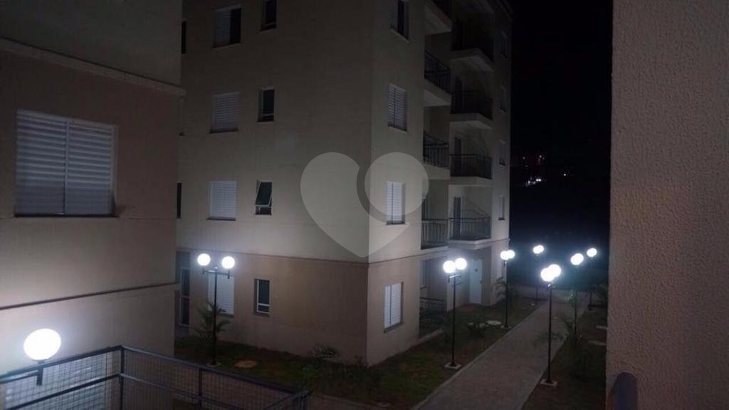 Belo apartamento novo com armários e acabamento moderno!