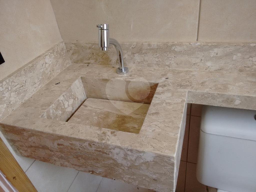Belo apartamento novo com armários e acabamento moderno!