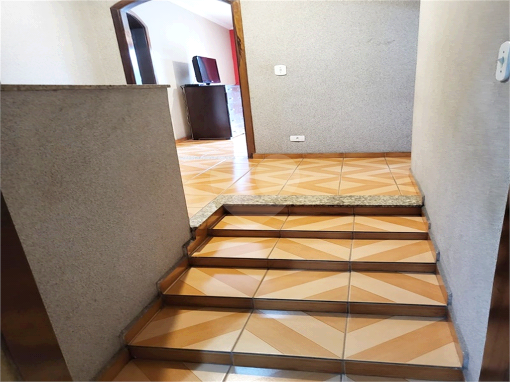 Casa à venda com 4 quartos, 200m² - Foto 12