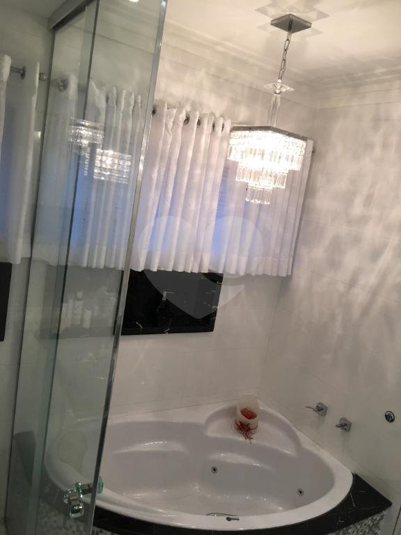 Lindo sobrado com piscina no Horto Florestal