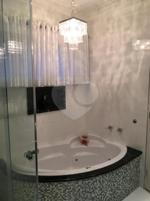 Lindo sobrado com piscina no Horto Florestal