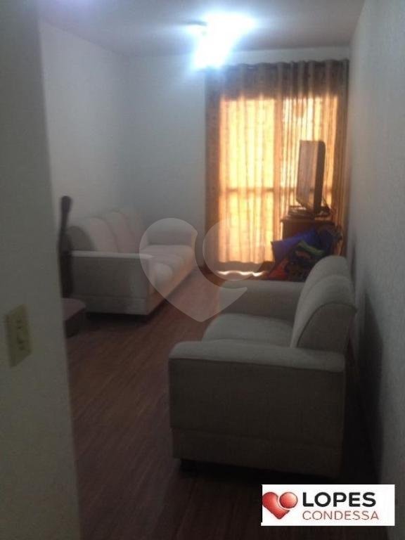 Apartamento à venda com 2 quartos, 75m² - Foto 18