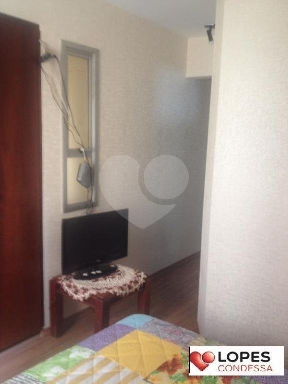 Apartamento à venda com 2 quartos, 75m² - Foto 3