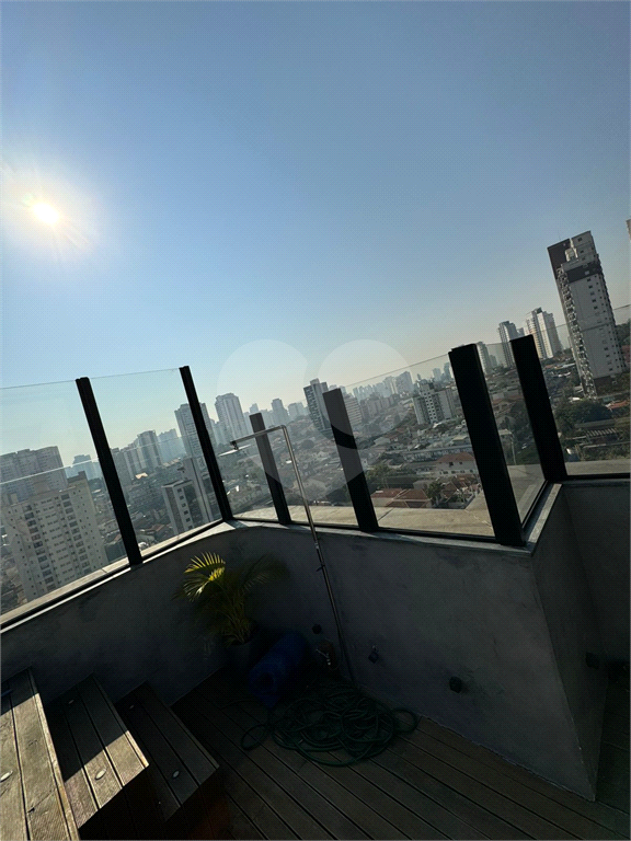 Excelente cobertura no bairro de Santa Teresinha com 3 dormitórios e 3 vagas. 