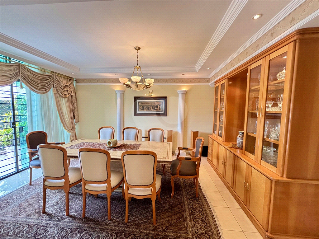 Excelente sobrado à venda no Tremembé com piscina 