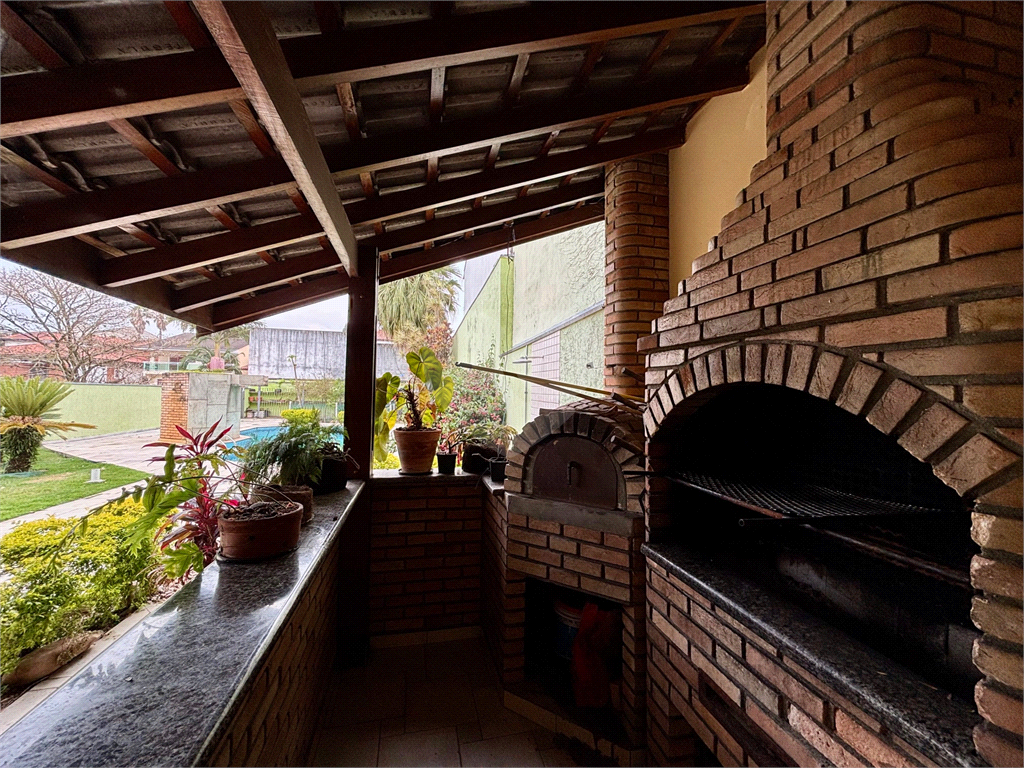 Excelente sobrado à venda no Tremembé com piscina 