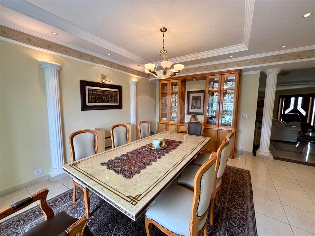 Excelente sobrado à venda no Tremembé com piscina 