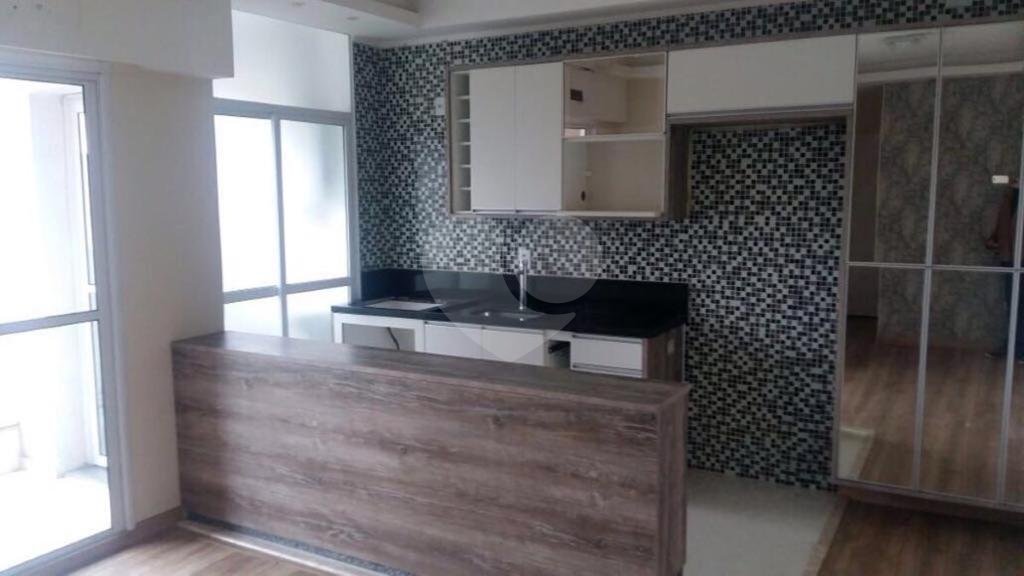 Apartamento à venda com 2 quartos, 50m² - Foto 2