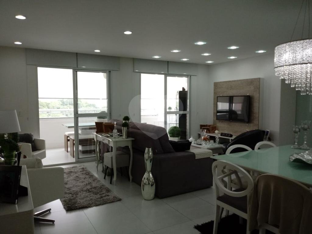 Apartamento á venda em Santana