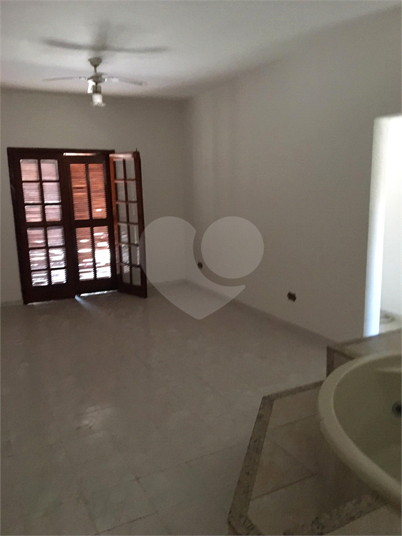 Sobrado à venda com 4 quartos, 250m² - Foto 13