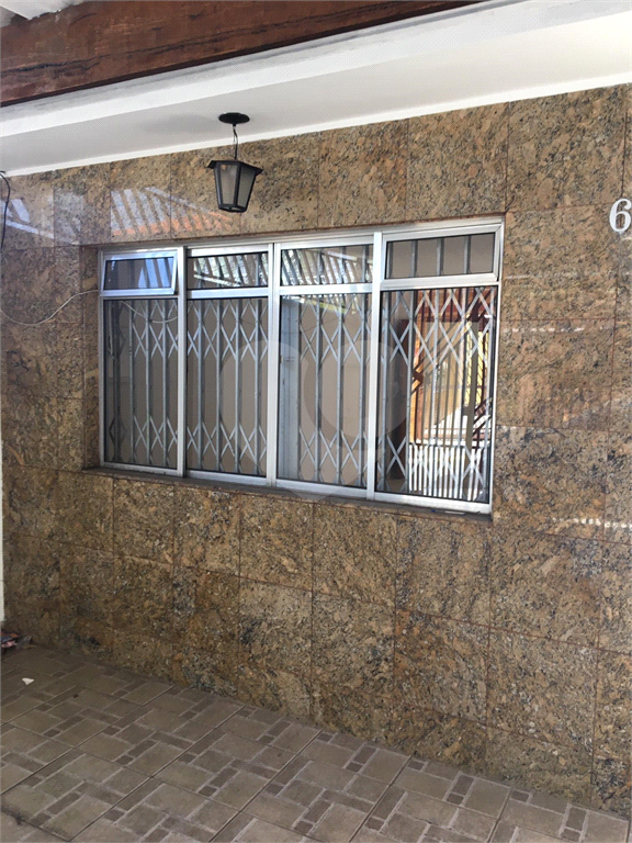 Sobrado à venda com 4 quartos, 250m² - Foto 2