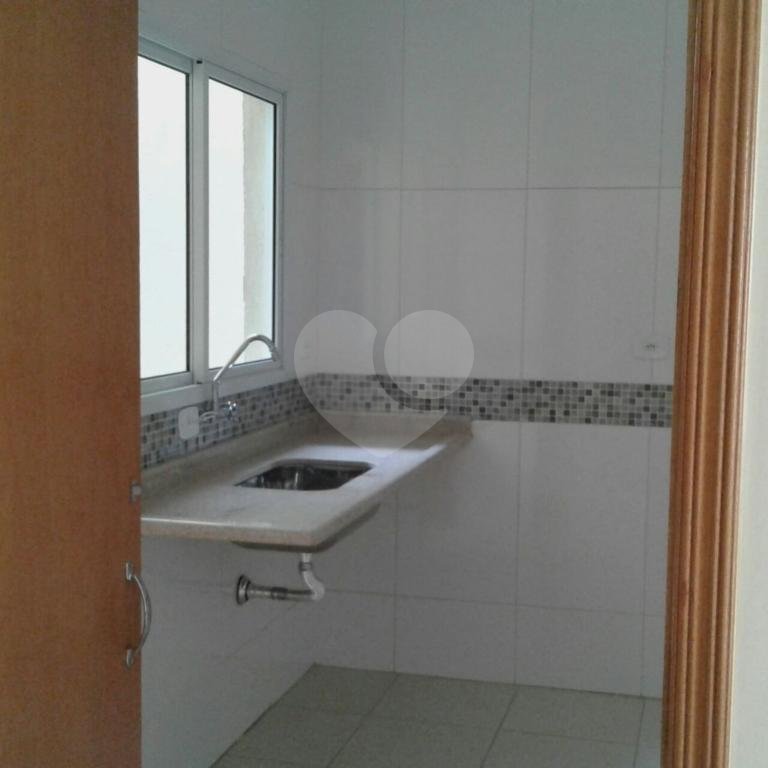 Casa Assobradada nova no Vila Nivi
