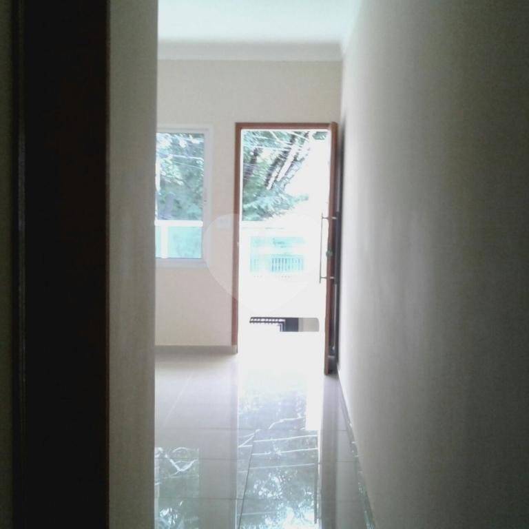 Casa assobradada nova  no Vila Nivi
