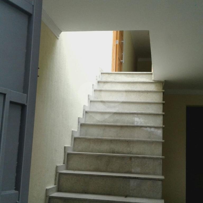 Casa assobradada nova  no Vila Nivi