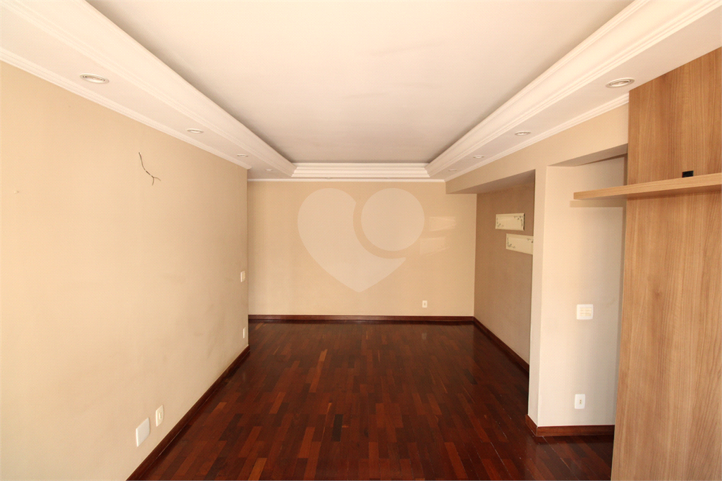 Apartamento à venda com 2 quartos, 68m² - Foto 2