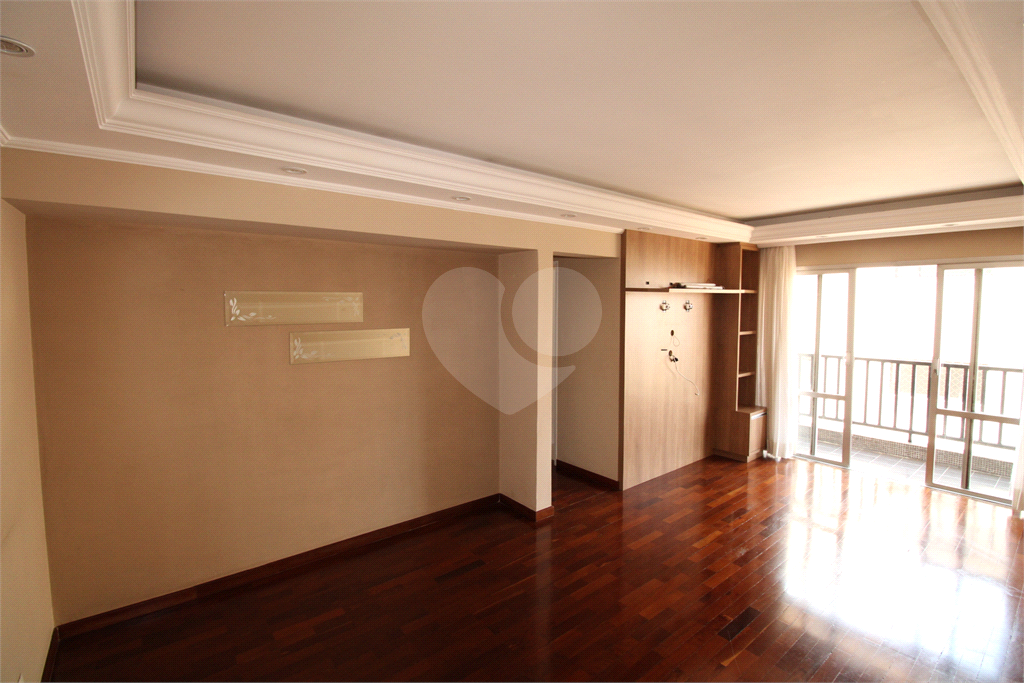 Apartamento à venda com 2 quartos, 68m² - Foto 9