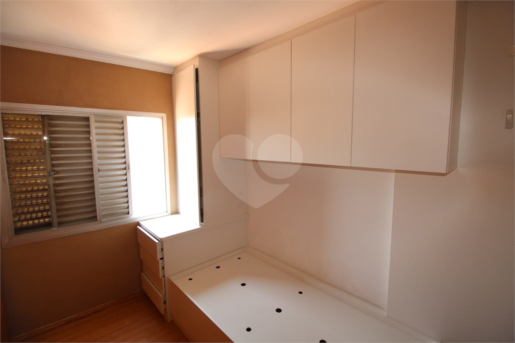 Apartamento à venda com 2 quartos, 68m² - Foto 7