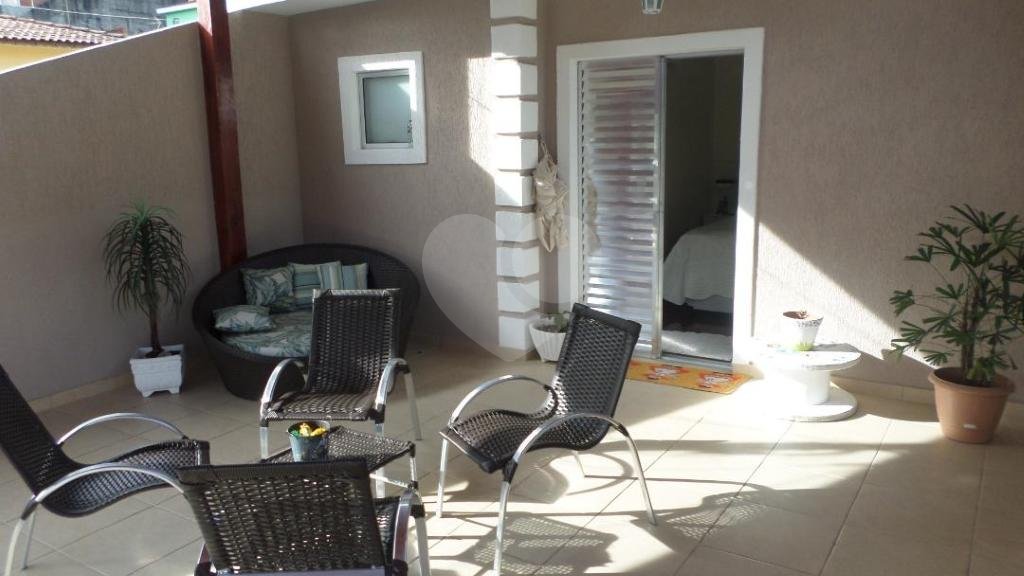 Sobrado na Região do Horto Florestal, próximo à Avenida Santa Inês 3 dorm 1 suítes, 2 vagas