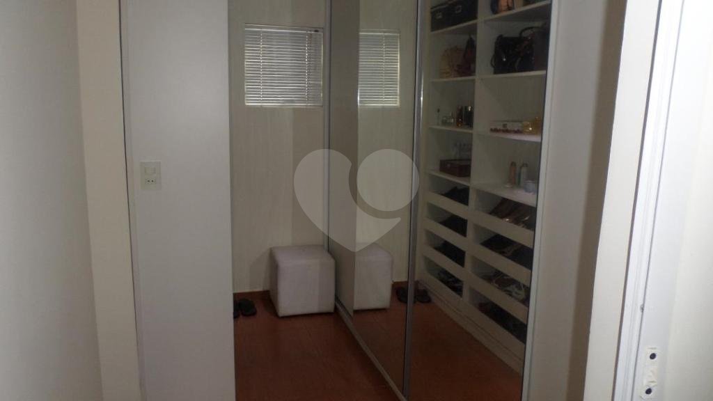Sobrado na Região do Horto Florestal, próximo à Avenida Santa Inês 3 dorm 1 suítes, 2 vagas