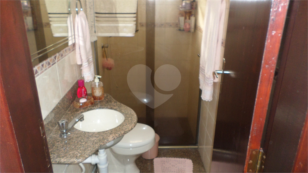 Sobrado na Região do Horto Florestal, próximo à Avenida Santa Inês 3 dorm 1 suítes, 2 vagas