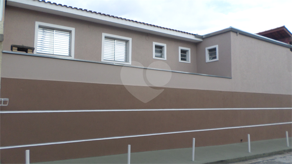 Sobrado na Região do Horto Florestal, próximo à Avenida Santa Inês 3 dorm 1 suítes, 2 vagas