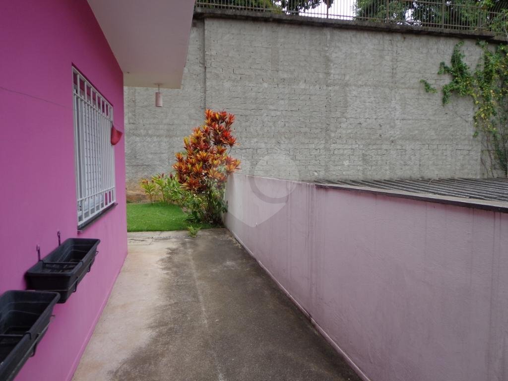 Maravilhosa casa térrea totalmente isolada à venda no Jardim São Bento